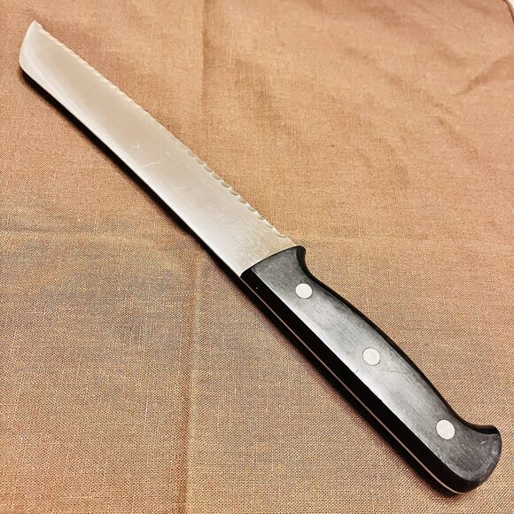 J.A. HENCKELS Int. 8" Bread Knife Fine Edge Pro German Steel Serrated 31467-200 - Picture 4 of 11